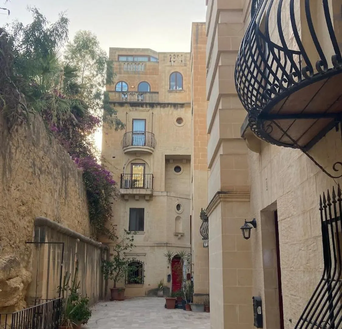 Character Maisonette Spinola Bay Saint Julian's Malta